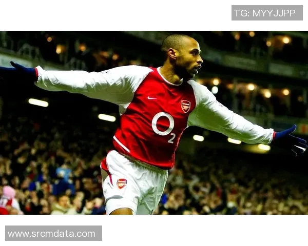 2004年足球界悲痛一刻传奇球星陨落引发全球哀悼与追忆