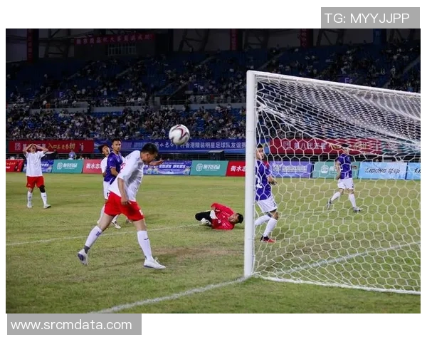 22号现役足球明星的辉煌历程与场上风采全解析