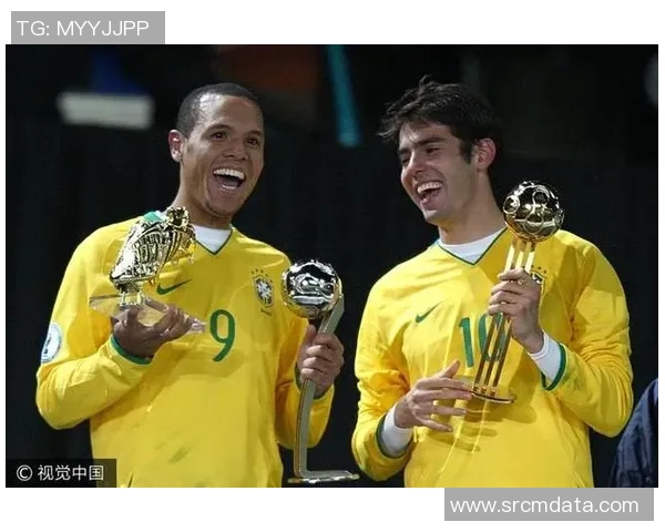 深圳羽毛球队逆袭联合会杯的辉煌历程与奋斗精神展现 深圳羽毛球队逆袭联合会杯的辉煌历程与奋斗精神展现