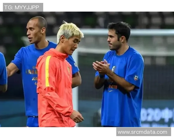 足球明星的多重身份揭秘他们的兼职与商业活动探索