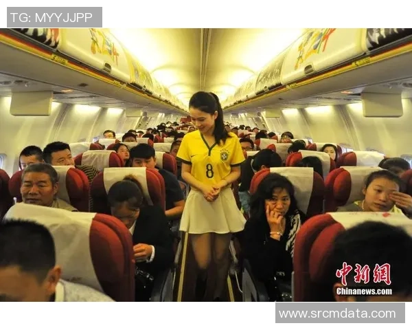 当空姐偶遇足球明星瞬间的心跳与惊喜交织的故事